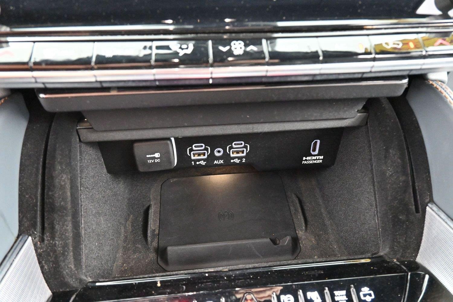 Used 2022 Blue Jeep Series III image 26