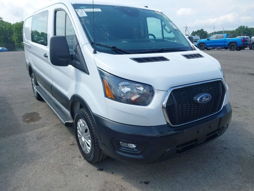 Used 2025 White Ford Base image 1