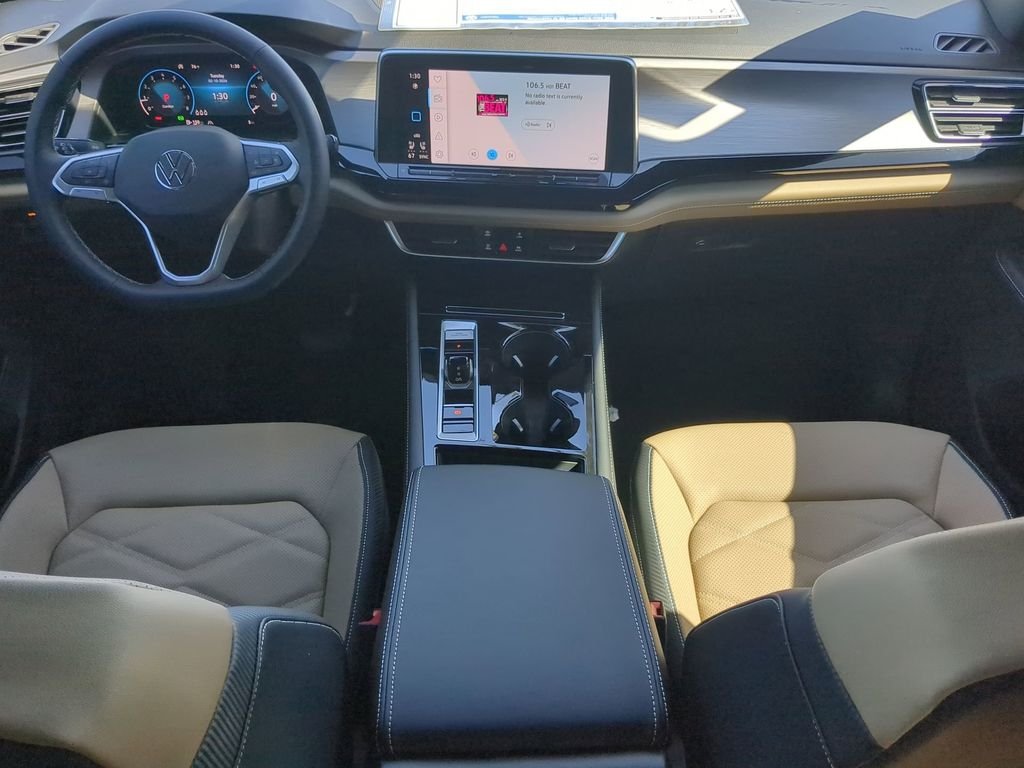 New 2026 White/off-white Volkswagen 2.0T SE w/Technology image 14