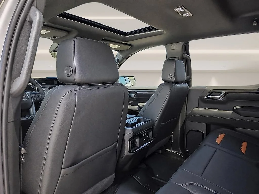 2026 GMC Sierra 1500 AT4 - Photo 10