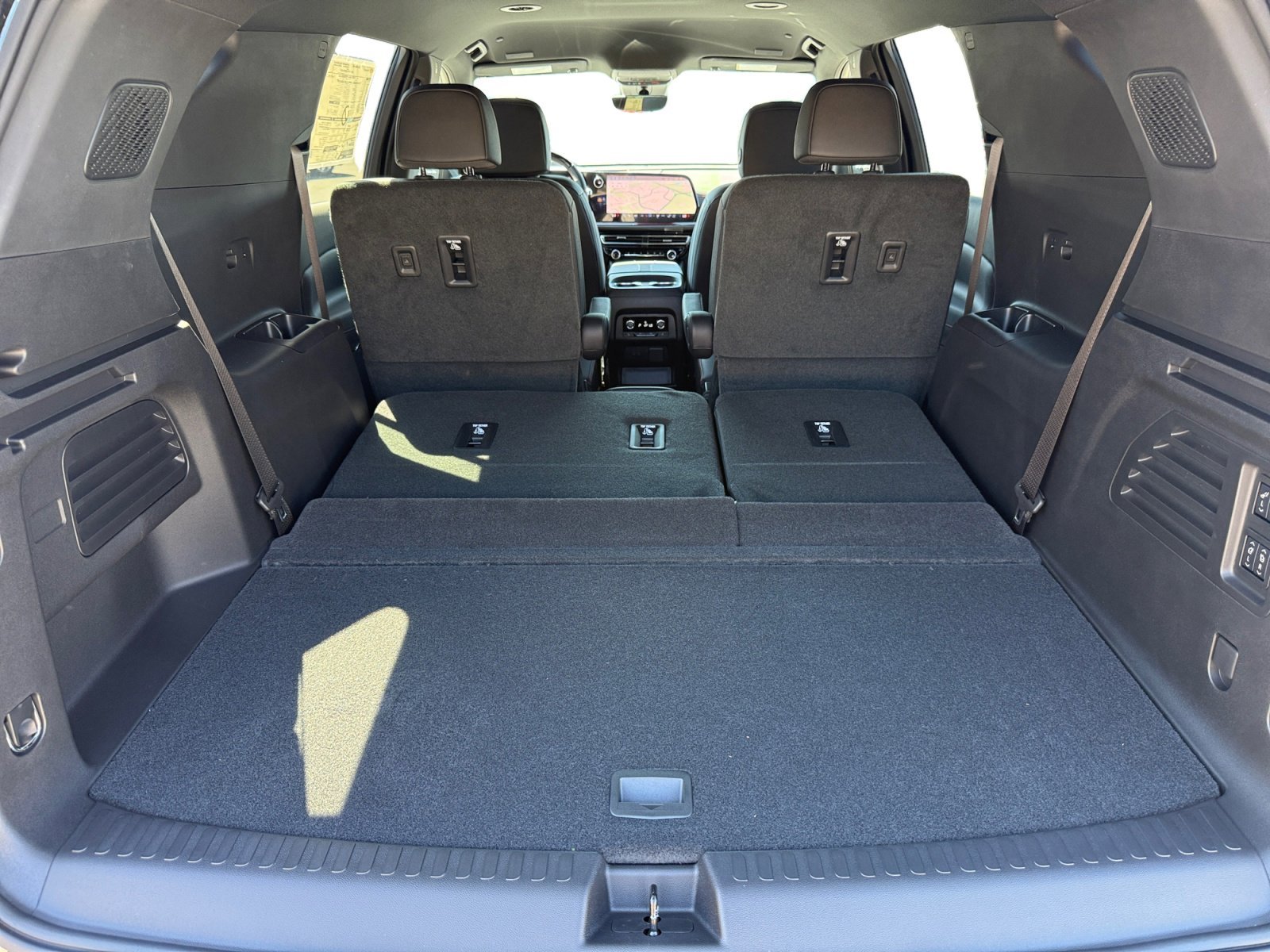 2025 Chevrolet Traverse RS - Photo 17