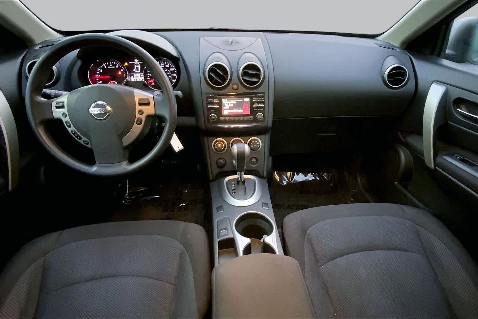 Used 2015 Platinum Graphite Nissan S image 15