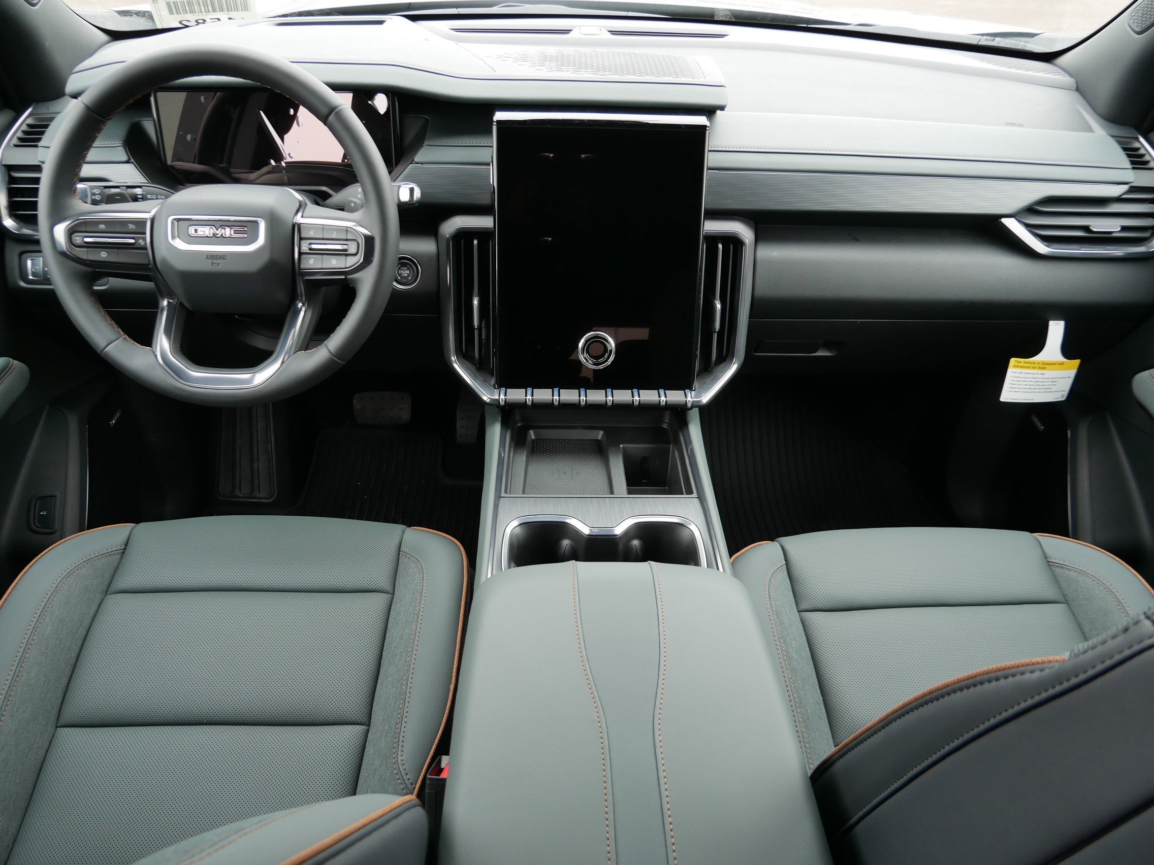 2026 GMC Acadia AT4 - Photo 6