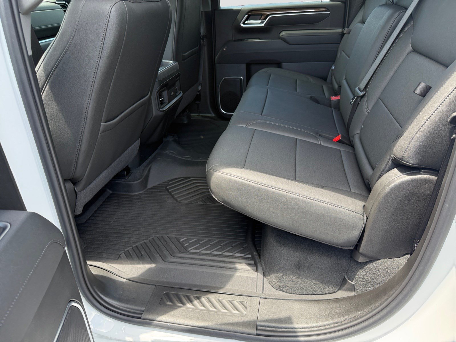 2026 Chevrolet Silverado 3500 HD LT - Photo 18