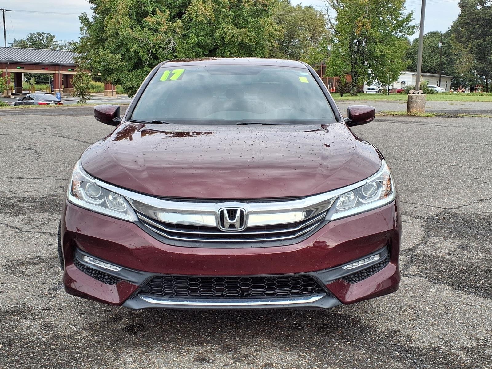 Used 2017 Basque Red Pearl II Honda Sport image 9