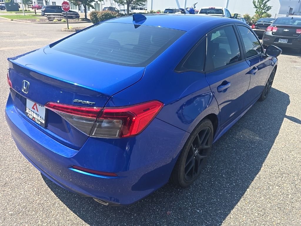 Used 2024  Honda Sport image 5