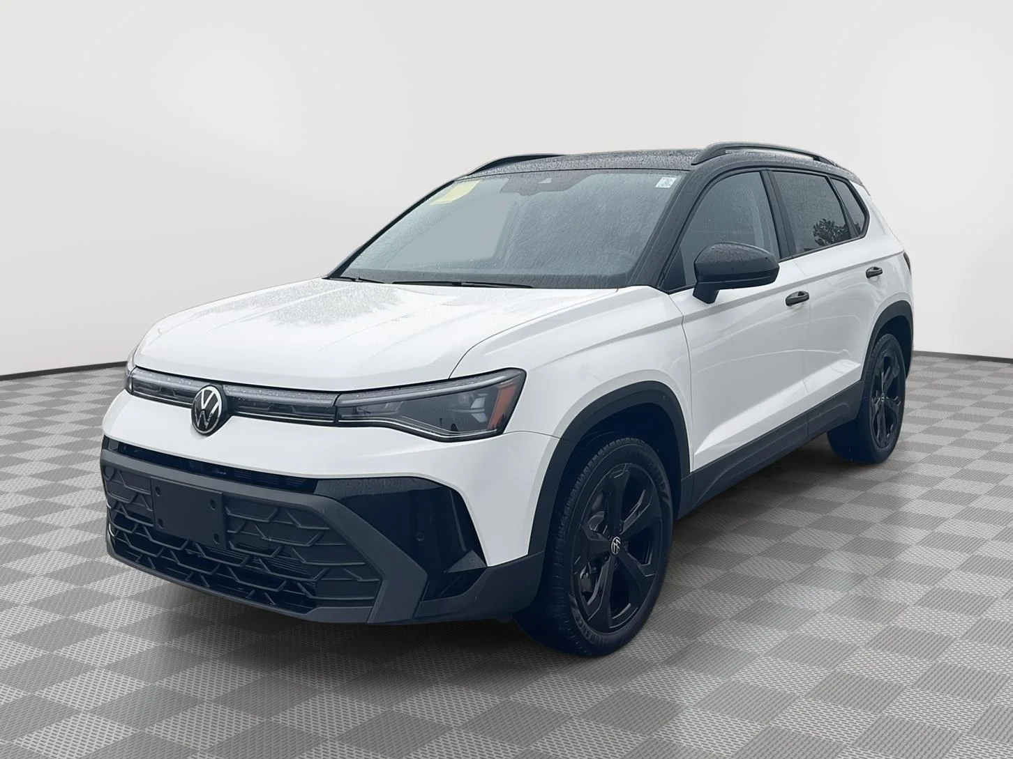 New 2026 Pure White w/Deep Black Roof Volkswagen SE Black image 2