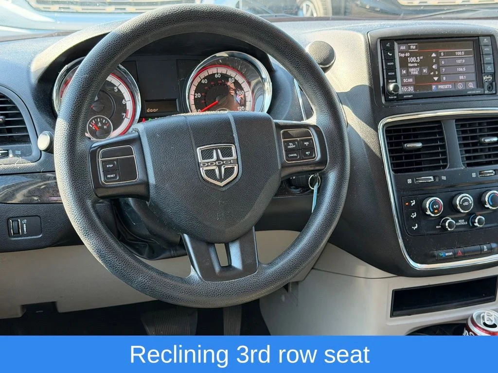Used 2018 Gray Dodge SE image 15