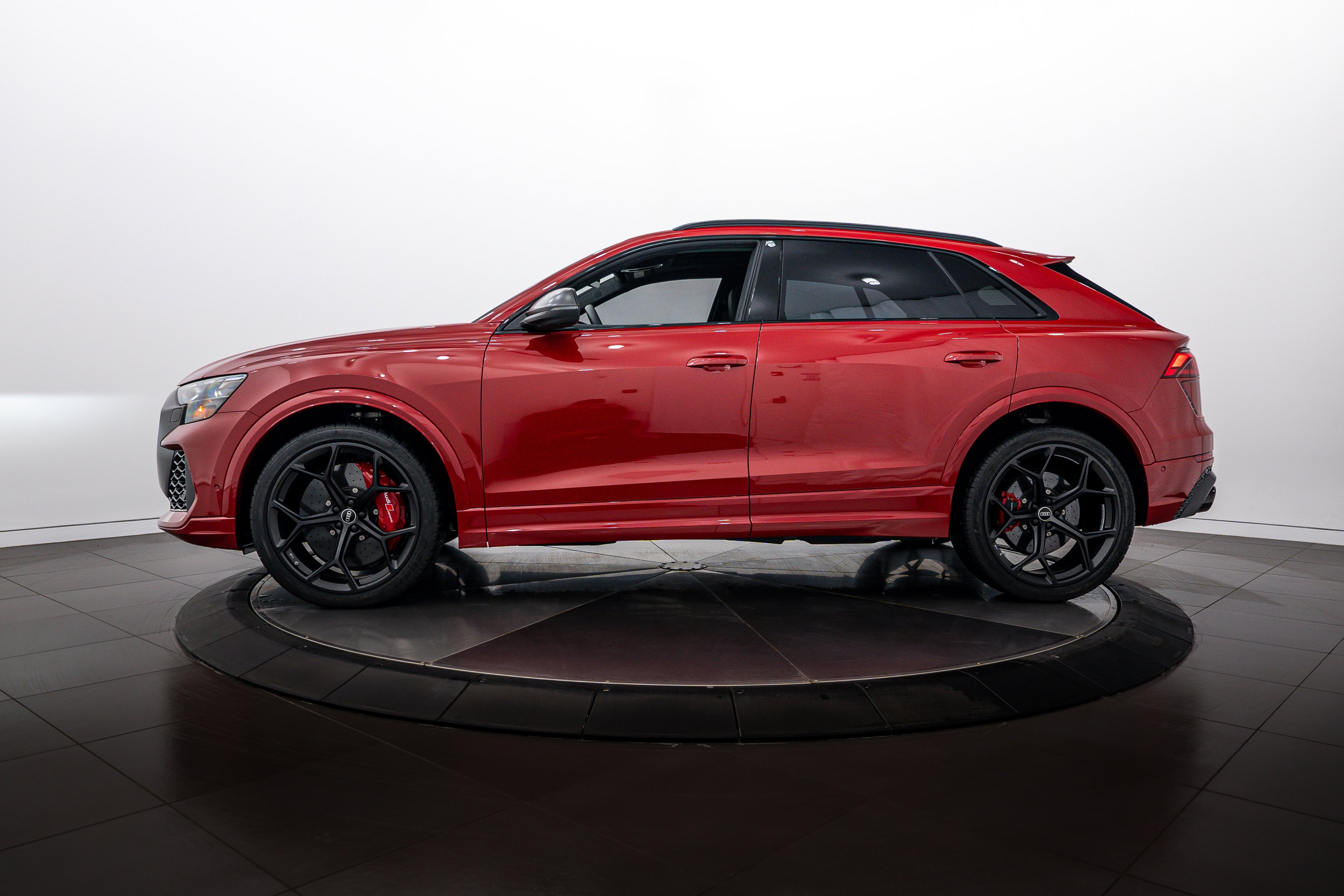 2025 Audi RS Q8 Base - Photo 7