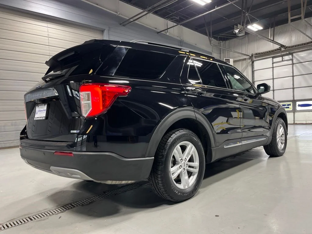 Used 2020 Black Metallic Ford XLT image 7
