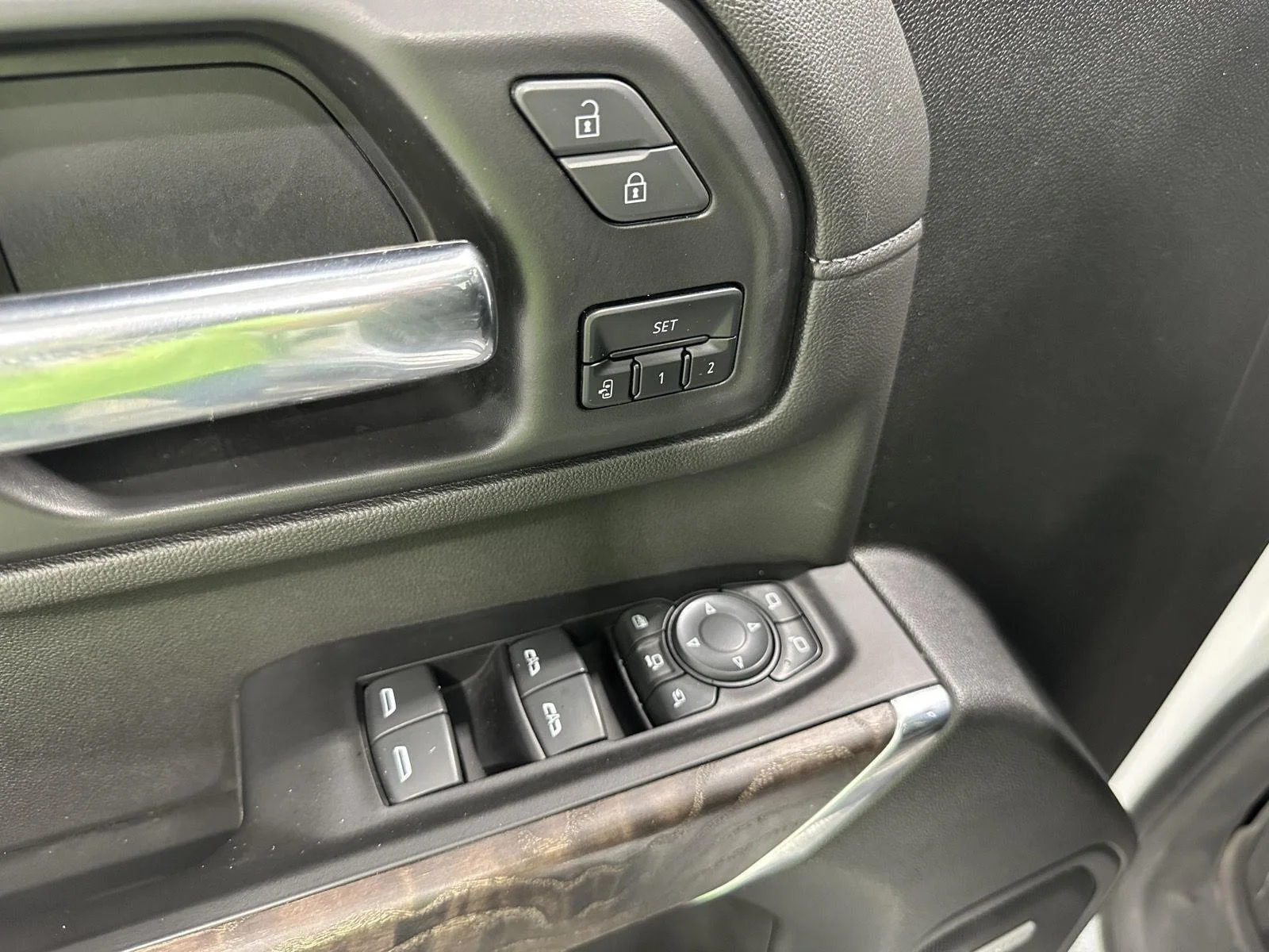 Used 2022 SUMMIT WHITE GMC Denali image 23