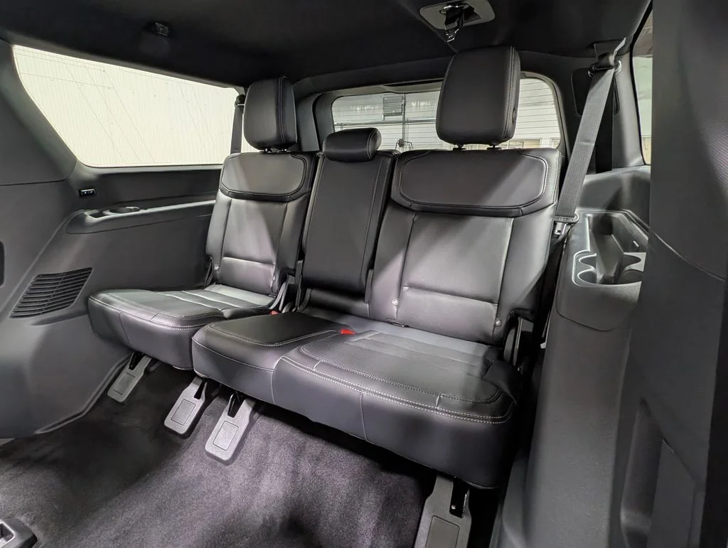 New 2027 Agate Black Metallic Ford MAX Platinum image 18