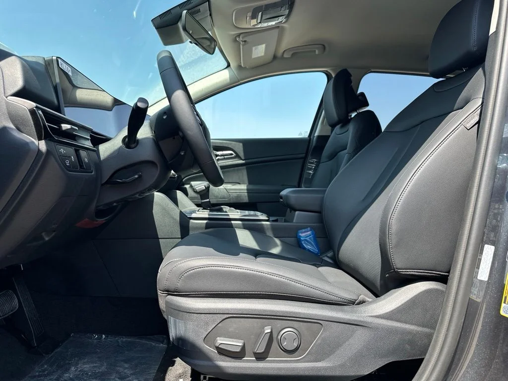 New 2026 Gray Kia EX image 9
