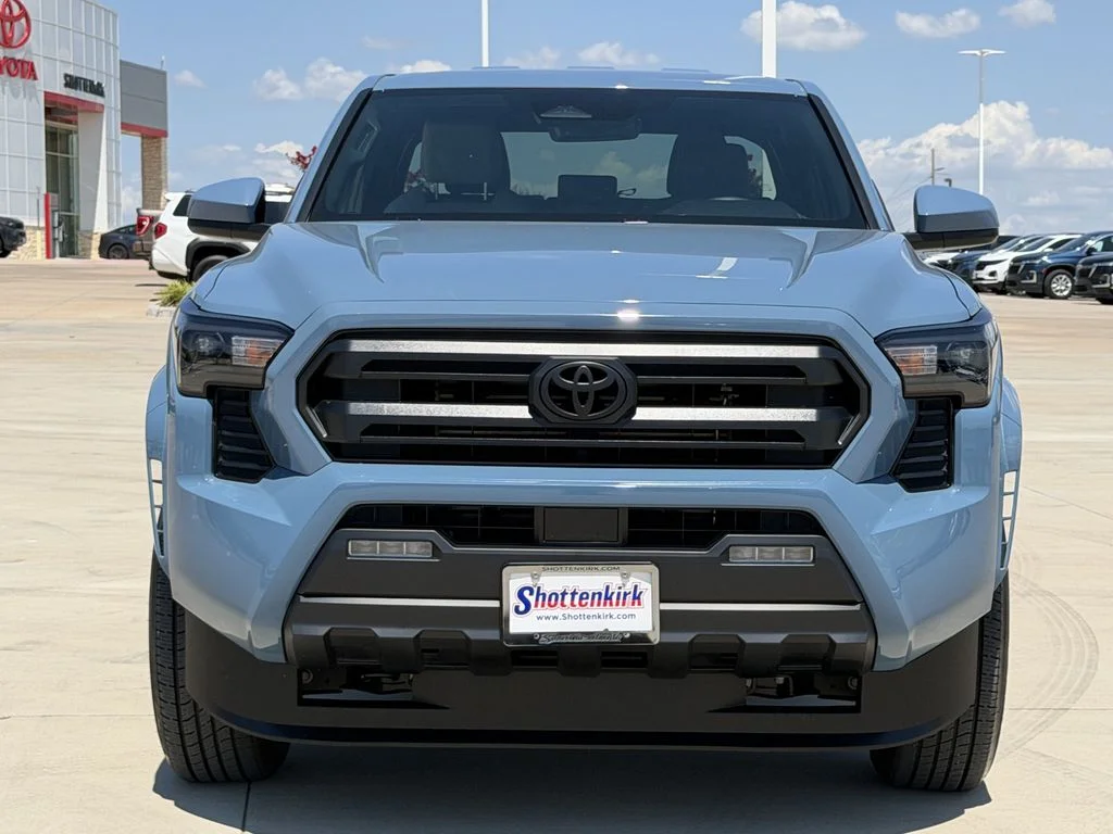 Used 2026 Blue Toyota SR5 image 7