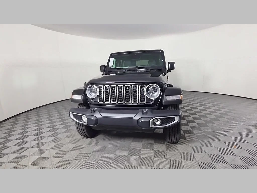 New 2026 Black Clear-Coat Exterior Paint Jeep Sahara image 36