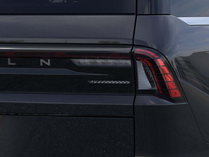 New 2026 Infinite Black Metallic Lincoln Reserve image 21