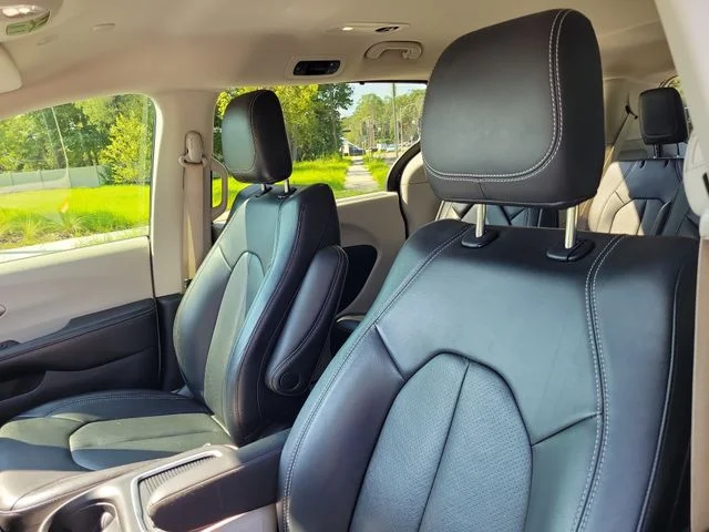 Used 2022 Blue Chrysler Touring L image 22