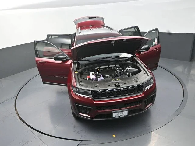 New 2026 Velvet Red Pearl-Coat Exterior Paint Jeep Altitude image 31