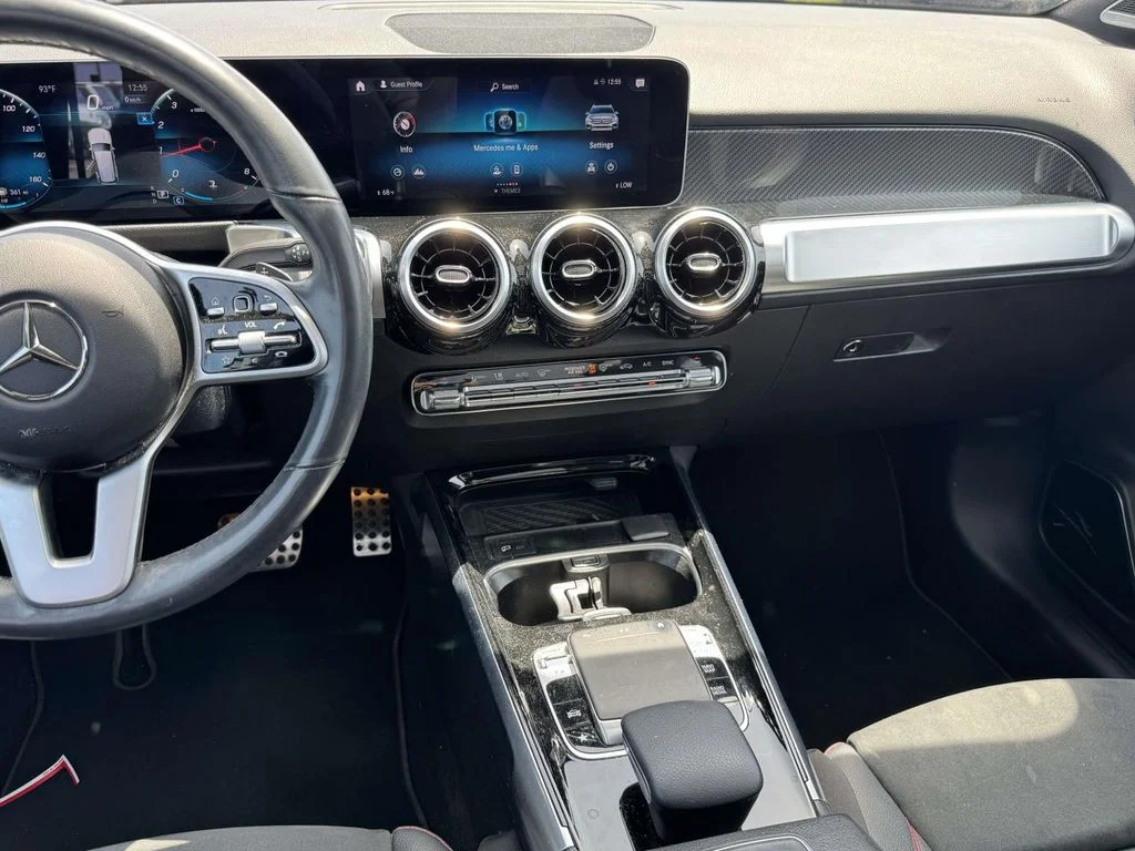 Used 2020 Gray Mercedes-Benz GLB 250 image 3