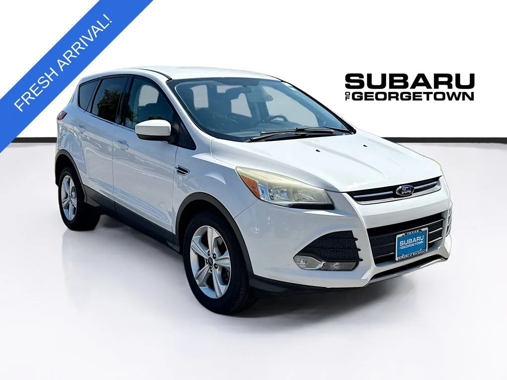 Used 2013 White Ford SE image 1