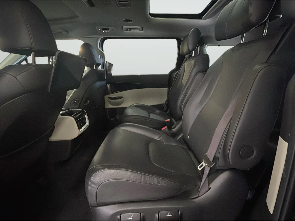 Certified Used 2022 Gray Kia SX Prestige image 27