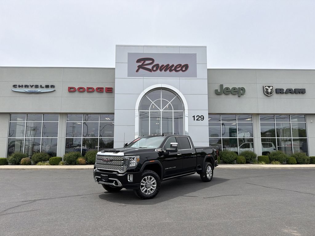 2023 GMC Sierra 4WD Crew Cab Standard Box Denali's photo