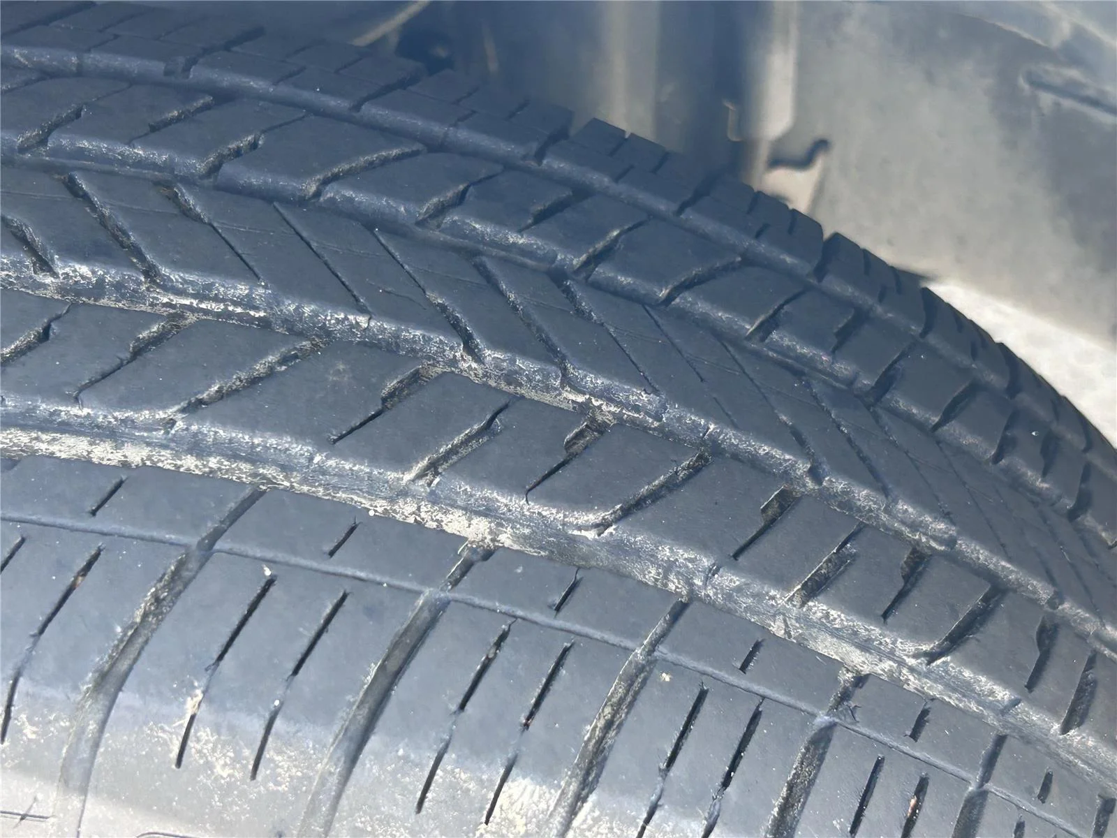 Used 2025 Bright White Clearcoat Jeep Sahara image 36