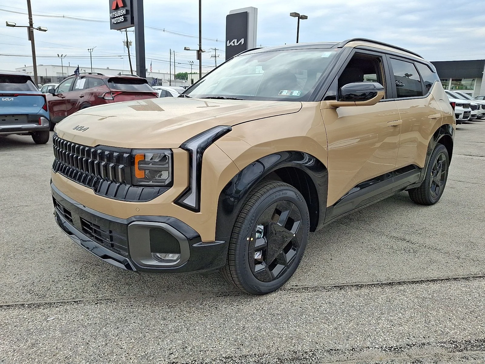 New 2027 Brown Kia X-Line S image 4
