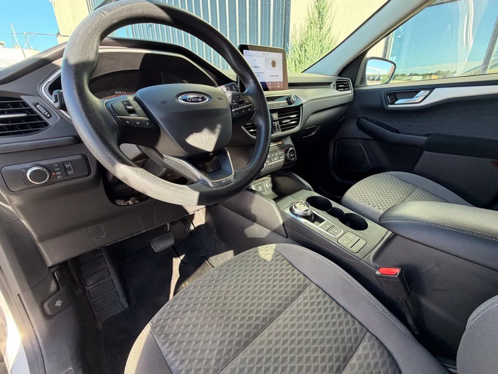 Used 2020 Silver Ford SE image 7