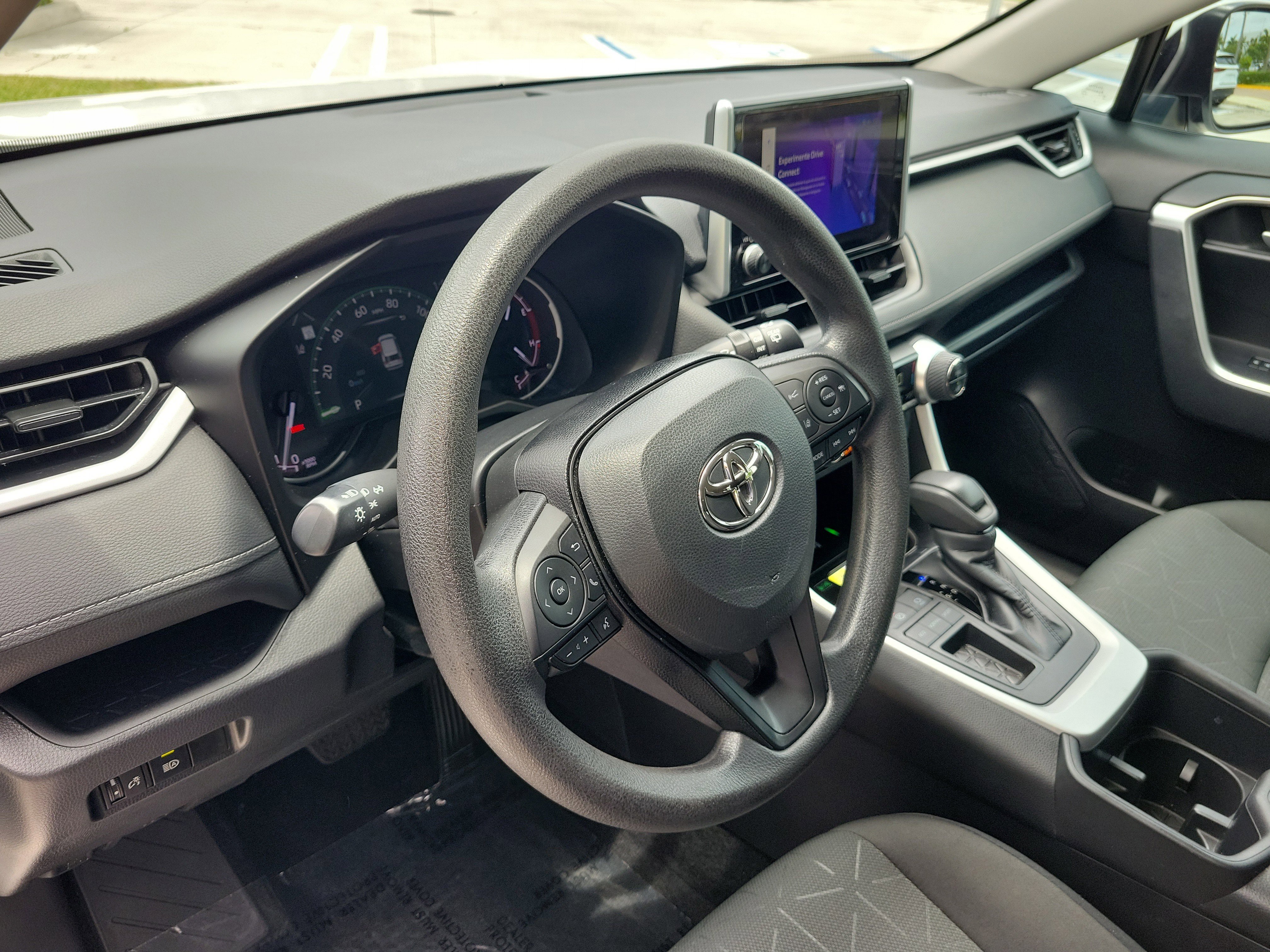 Used 2024 Ice Cap Toyota XLE image 26