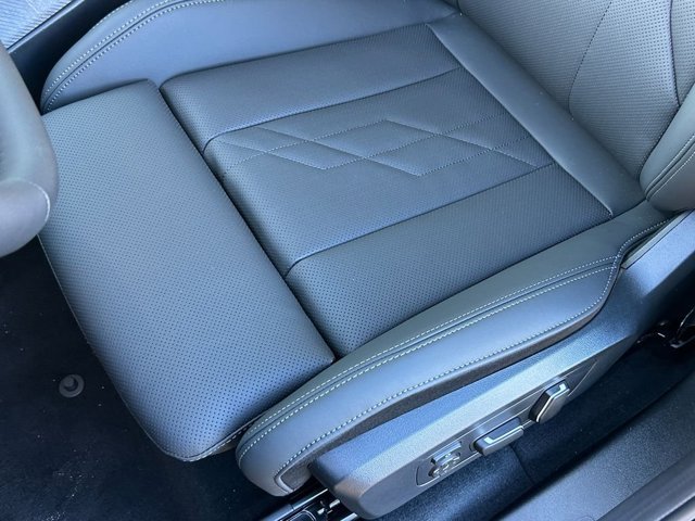 New 2026 Tanzanite Blue II Metallic BMW X3 30 image 15