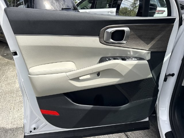 2022 Kia Sorento EX - Photo 13
