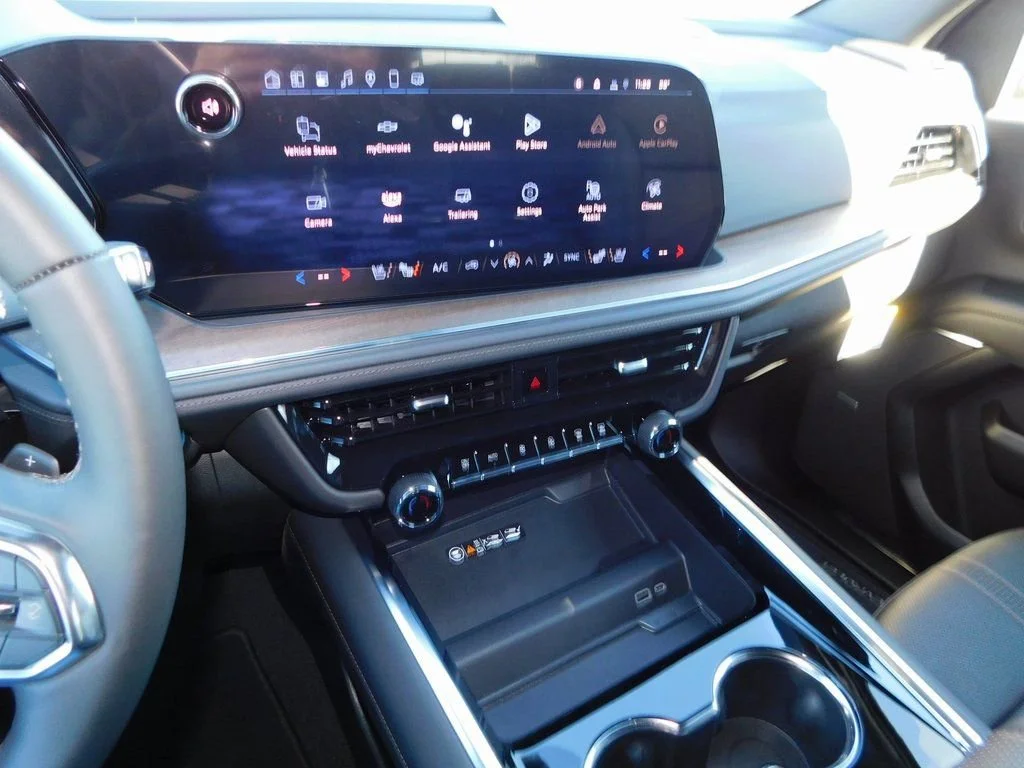 2025 Chevrolet Suburban High Country - Photo 44