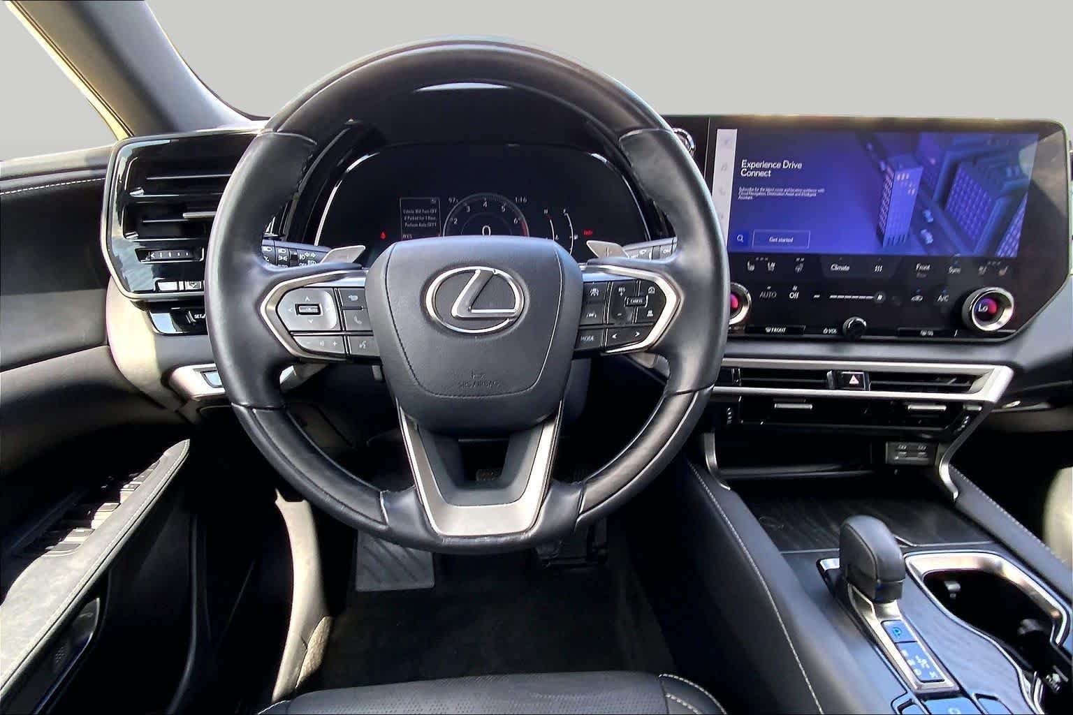 Used 2023 Eminent White Pearl Lexus Premium Plus image 6