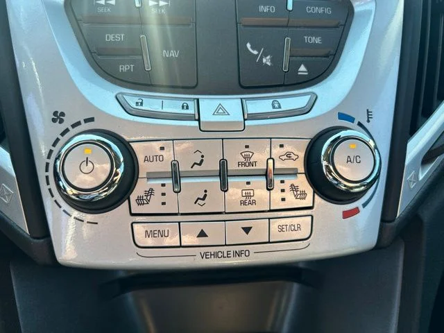 Used 2015  GMC Denali image 11