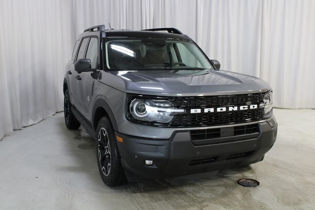 New 2026 Carbonized Gray Metallic Ford Outer Banks image 37