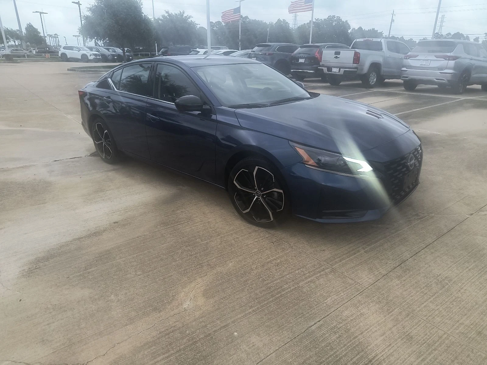 2024 Nissan Altima 2.5 SR's photo