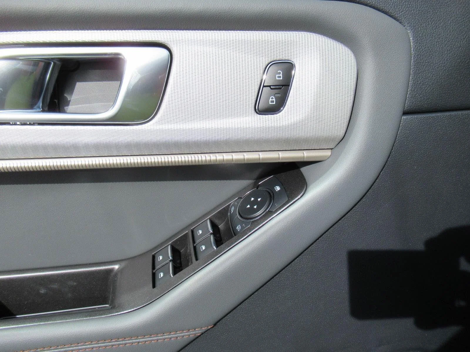 New 2026 Vapor Blue Metallic Ford Active 100A image 19