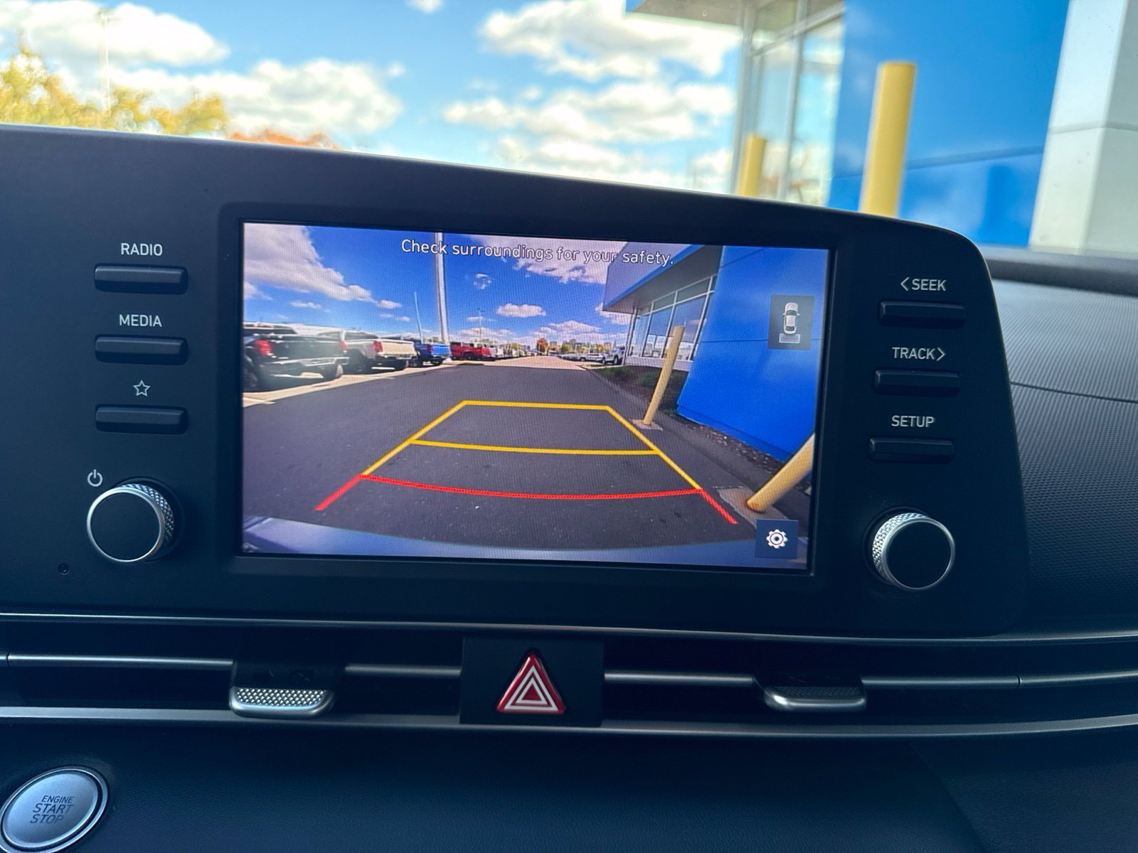 Used 2022  Hyundai SEL image 23