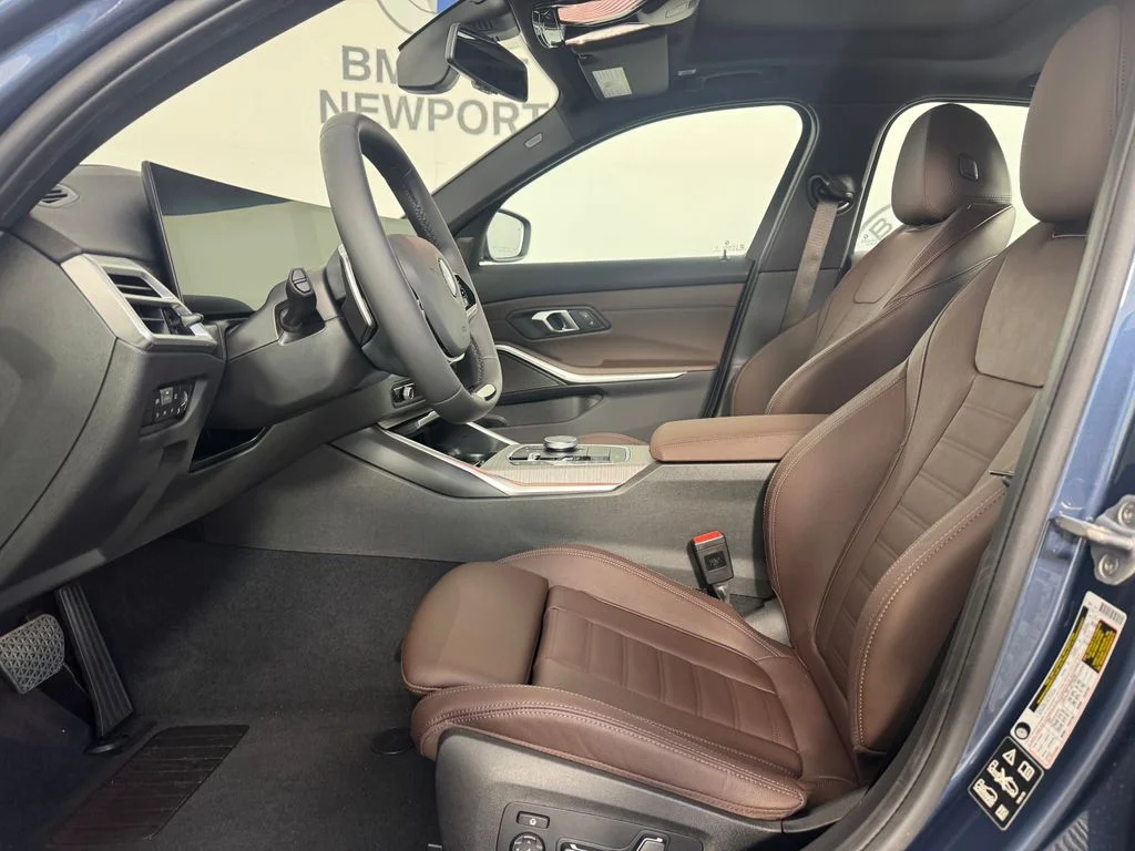 New 2026 Arctic Race Blue metallic BMW 330i xDrive image 2