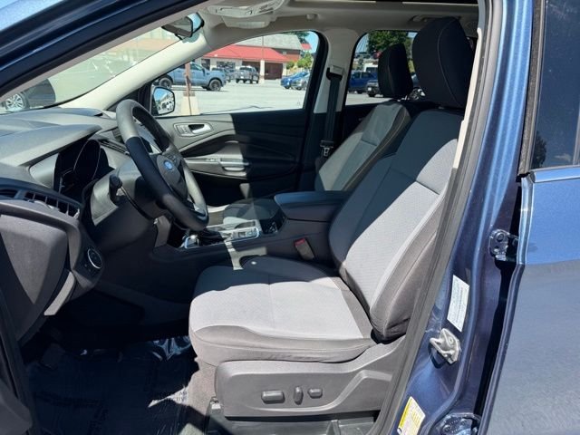 Certified Used 2018 Blue Metallic Ford SE image 12
