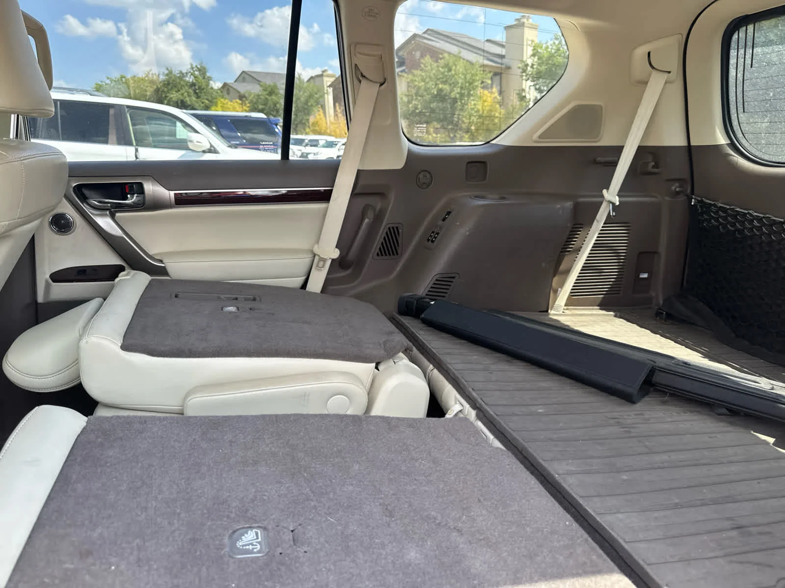 Used 2017 Silver Lining Metallic Lexus Luxury image 20