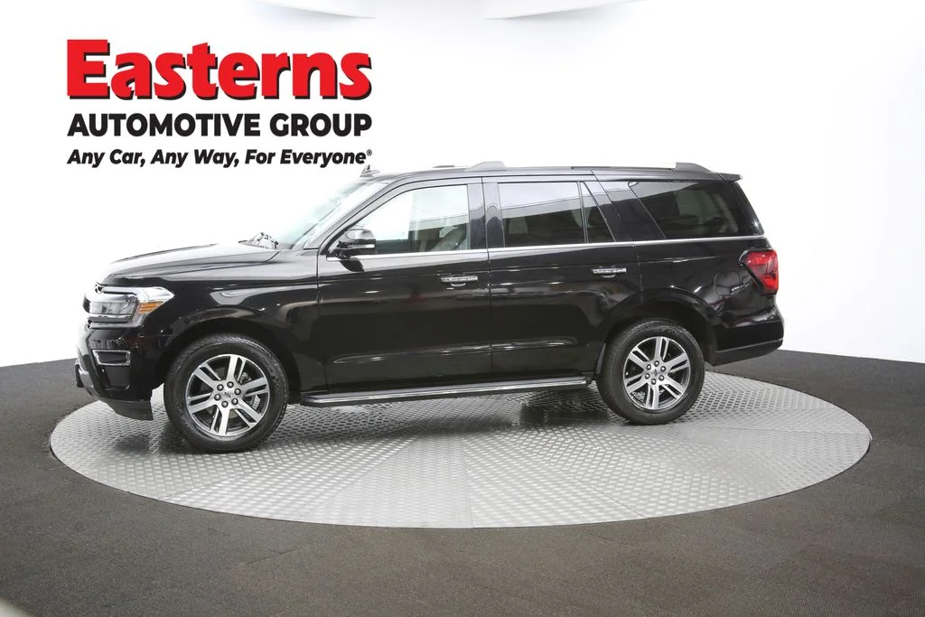 Used 2023 Black Ford Limited image 59