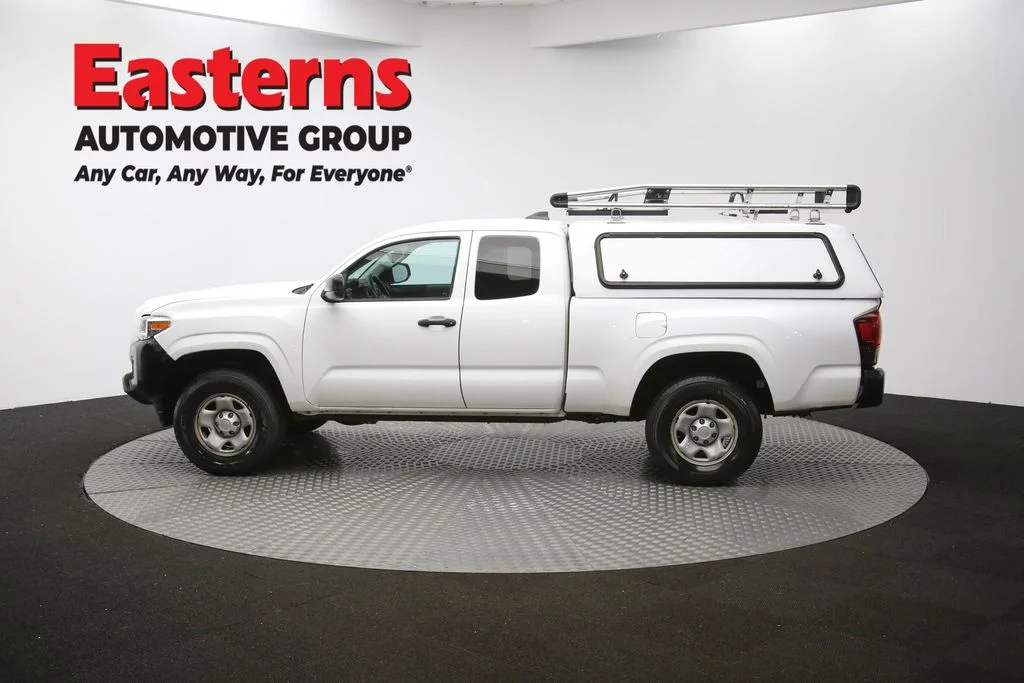 Used 2019 White Toyota SR image 56