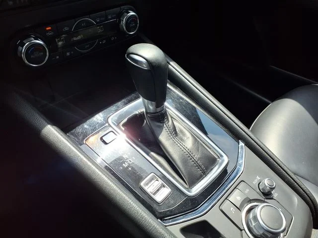 Used 2018 Gray Mazda Touring image 8