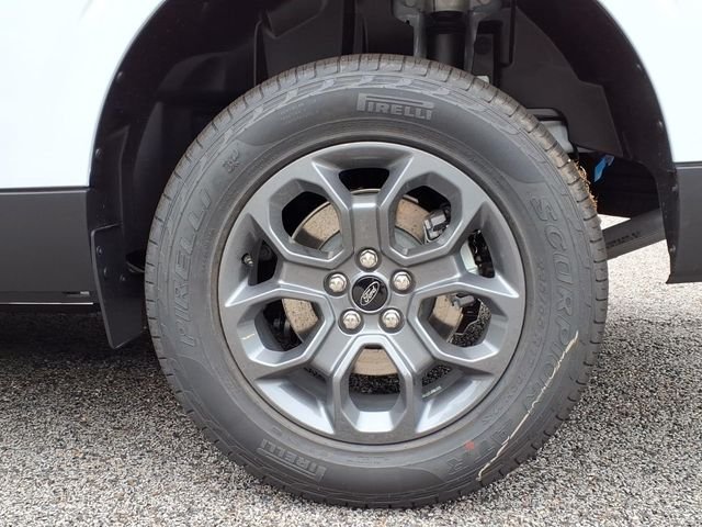 New 2026 Oxford White Ford XLT image 8