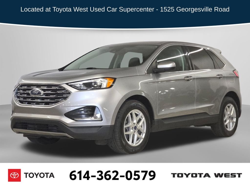 Used 2022 Silver Ford SEL image 1