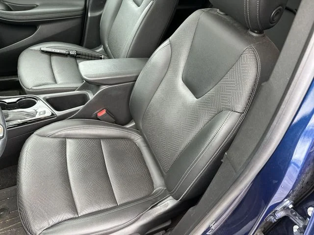 Used 2023 Blue Buick Essence image 15