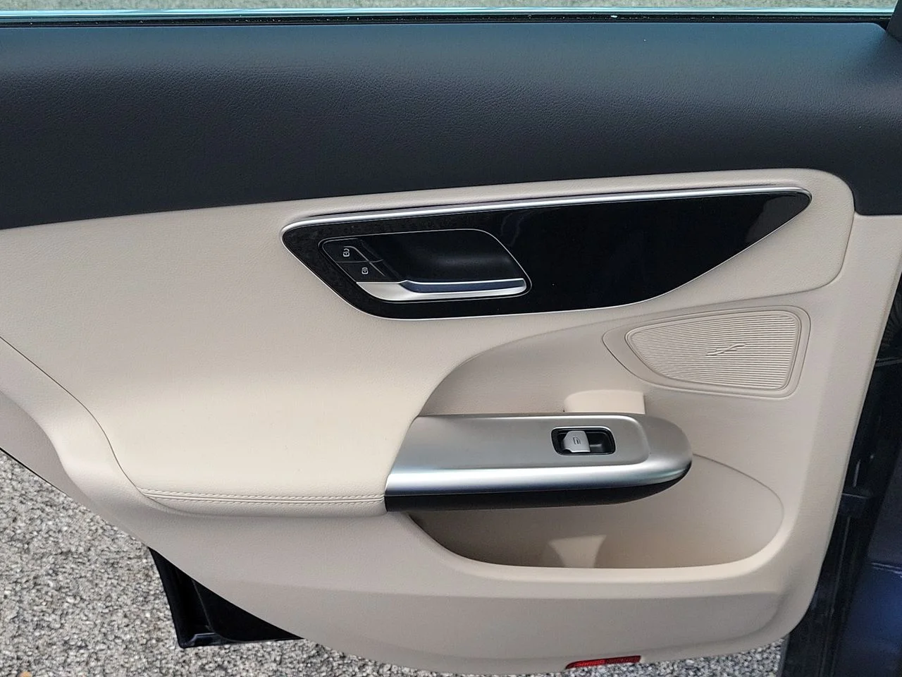 New 2026 Twilight Blue Metallic Mercedes-Benz C 300 image 9