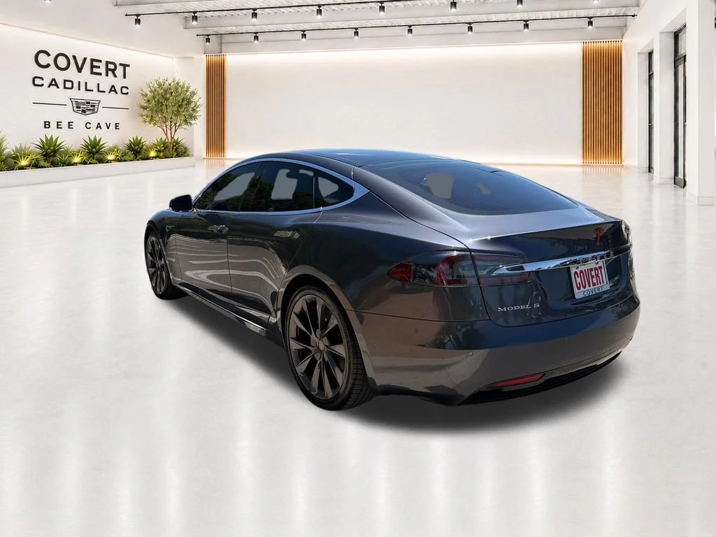 Used 2018  Tesla 75D image 10